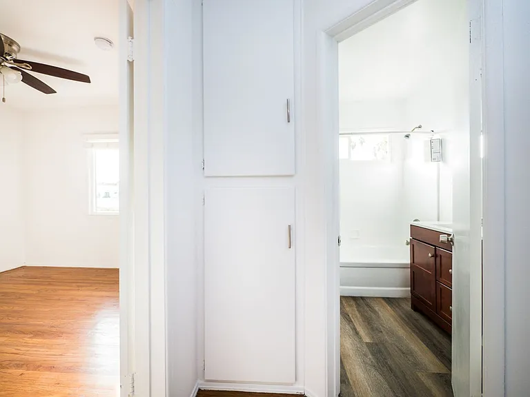 6416 Fountain Ave — Photo 13