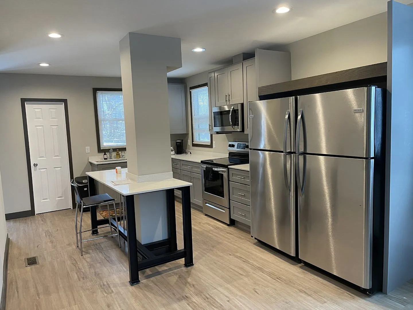 Affordable 6-Bedroom House Close to U of M Campus — Photo 3