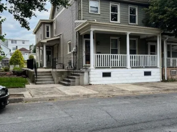 739 2nd St, Catasauqua, PA 18032