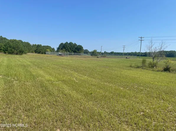 6802 Nc 33, Tarboro, NC 27886