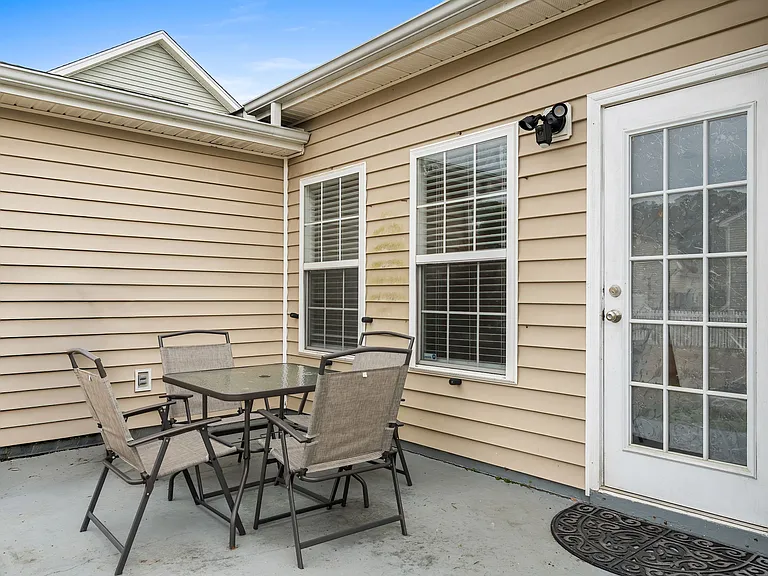 325 Vesta Dr — Photo 28