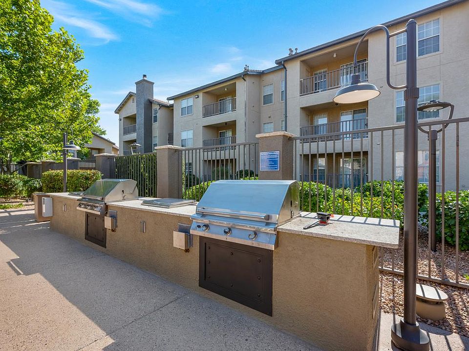 River Walk at Puerta de Corrales 3405 Calle Cuervo NW Albuquerque, NM