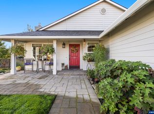1208 Independence Ct, Woodburn, OR 97071