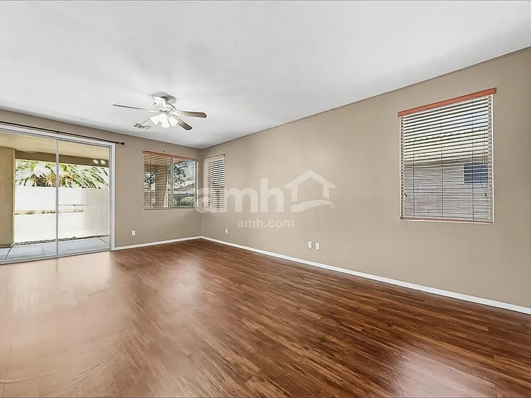 2150 E Bellerive Pl — Photo 7
