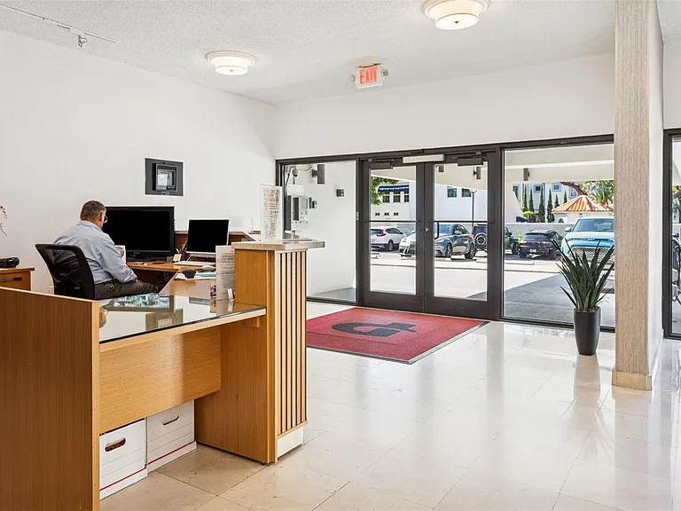 4141 Bayshore Blvd #12.1 — Photo 27