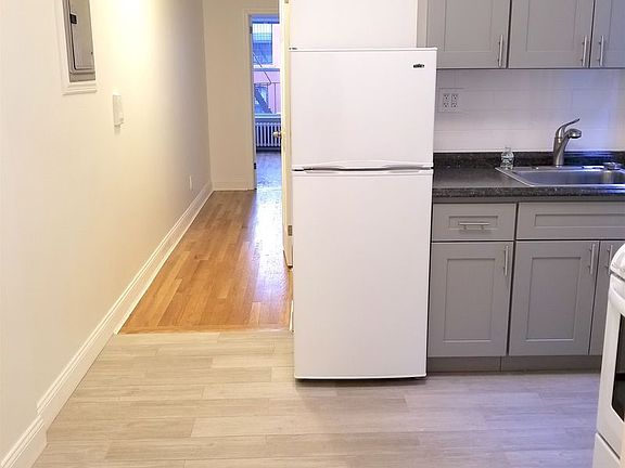 5th image of 328 E 9th St APT 18