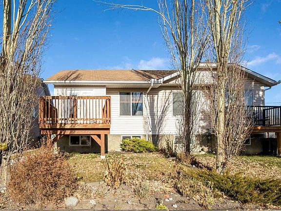 2nd image of 128 8th Ave SE