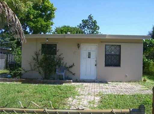 1st image of 1705 Lauderdale Manor Dr