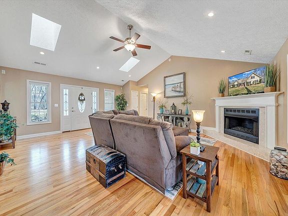 4th image of 115 Osprey Ln