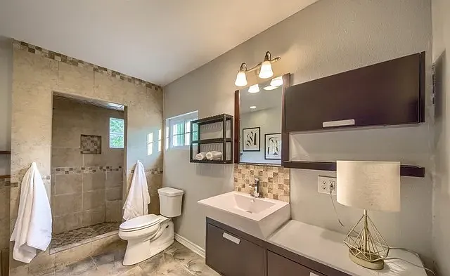 254 Quentin Dr — Photo 2