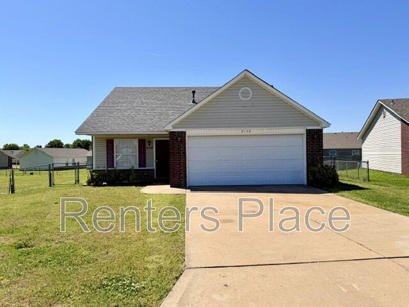 1st image of 2102 Greenbrier Ct