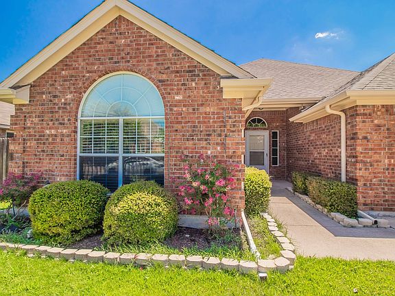 5th image of 316 Willow Vista Dr