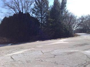 6304 Hillcrest Rd, Cary, IL 60013