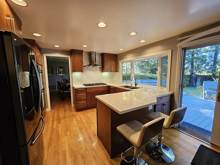 12846 Glen Brae Dr — Photo 6