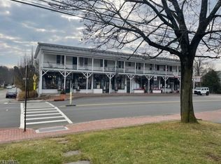 28 Main St #4, Chester, NJ 07930