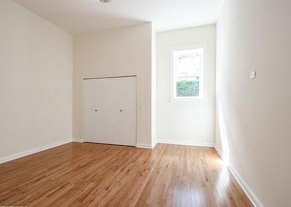 4th image of 3040 N Ashland Ave #1