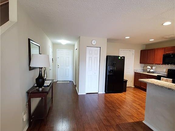 3rd image of 3043 Seaview Castle Dr