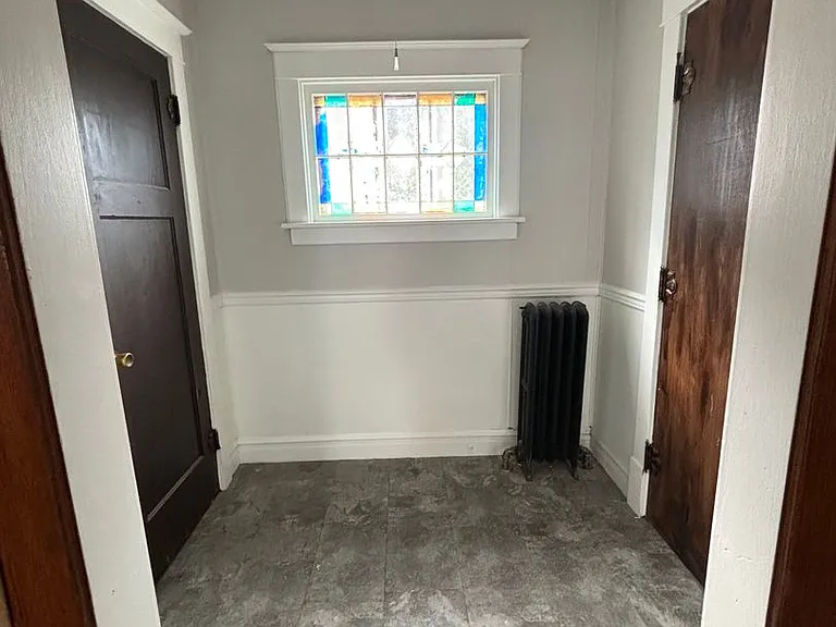 715 W Court St — Photo 23