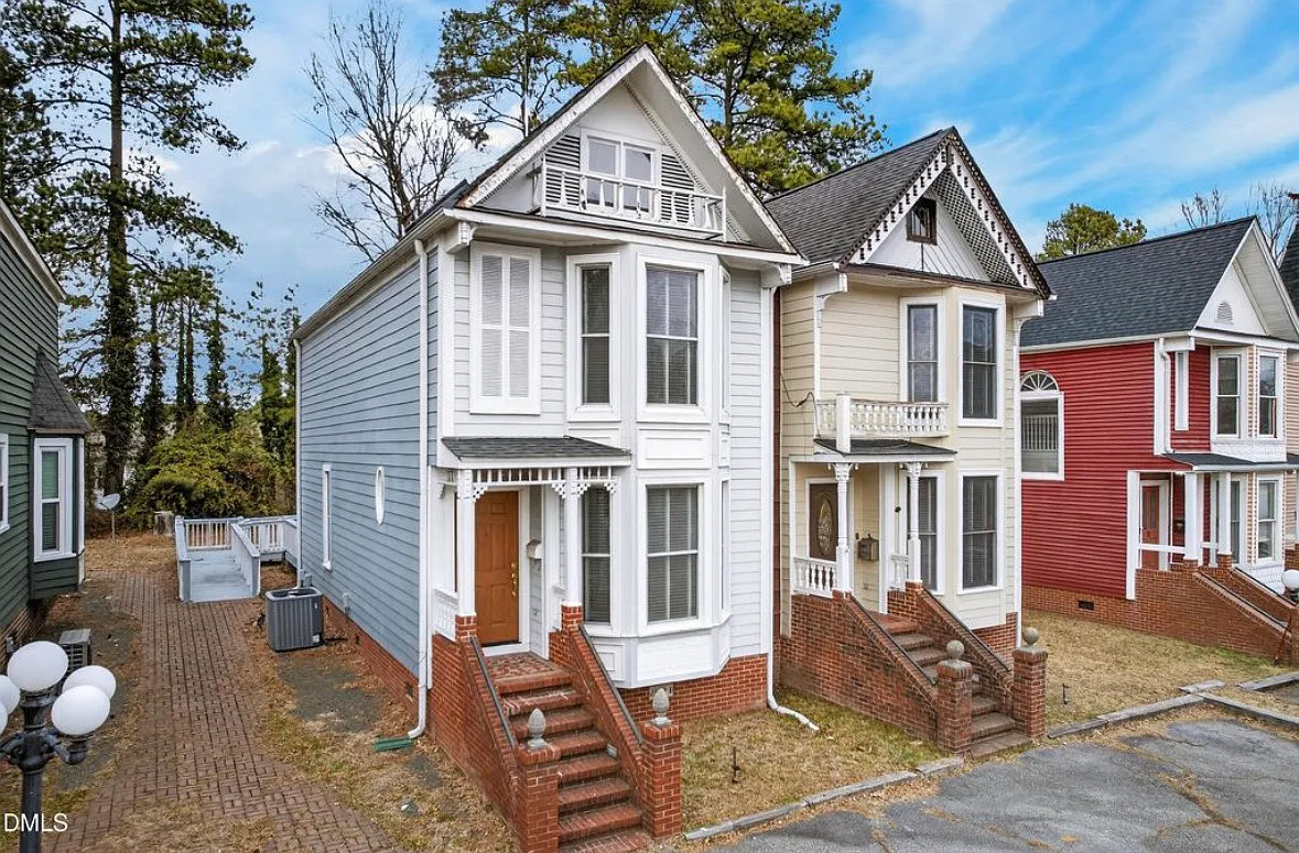 2502 Chapel Hill Rd — Photo 1