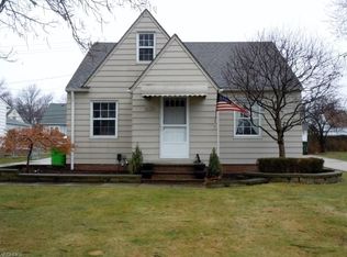 1420 Commonwealth Ave, Mayfield Hts, OH 44124