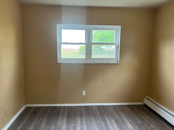 3rd image of 16818 1st St #1