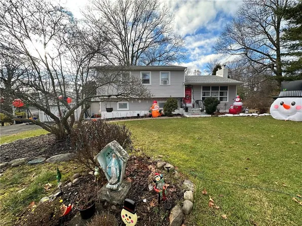 17 Butternut Drive, New City, NY 10956