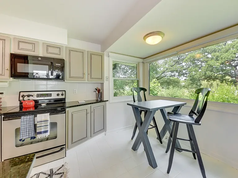 33460 N Lakeview Ct — Photo 11