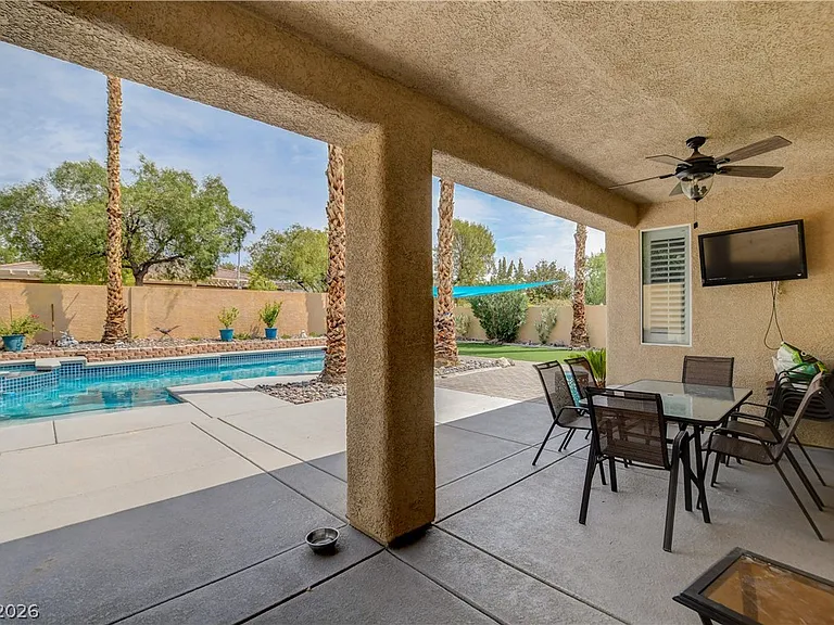 8086 Merlewood Ave — Photo 58