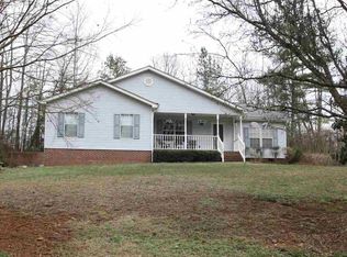 409 Palmetto Dr, Greer, SC 29651