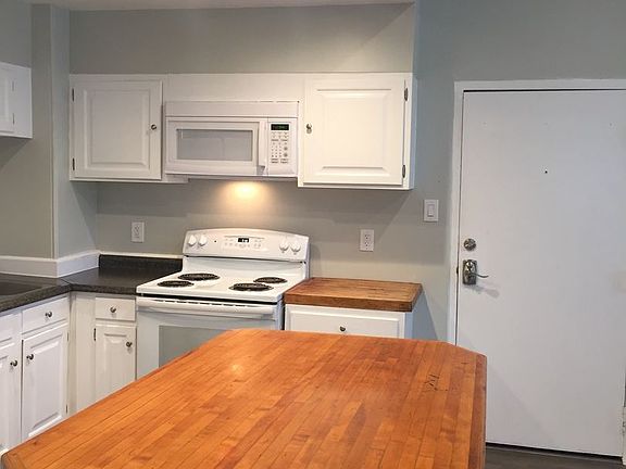 2nd image of 224 N Gay St APT 3C