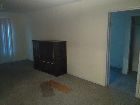 3rd image of 1100 E Jewell St