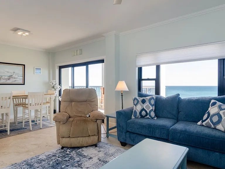 2400 N Lumina Ave #2 — Photo 8