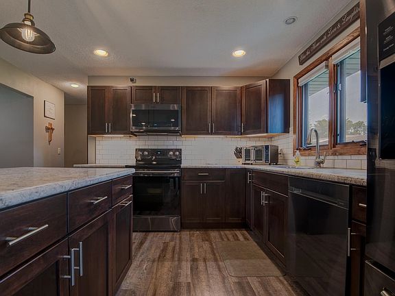 5th image of 105 Avenue C W