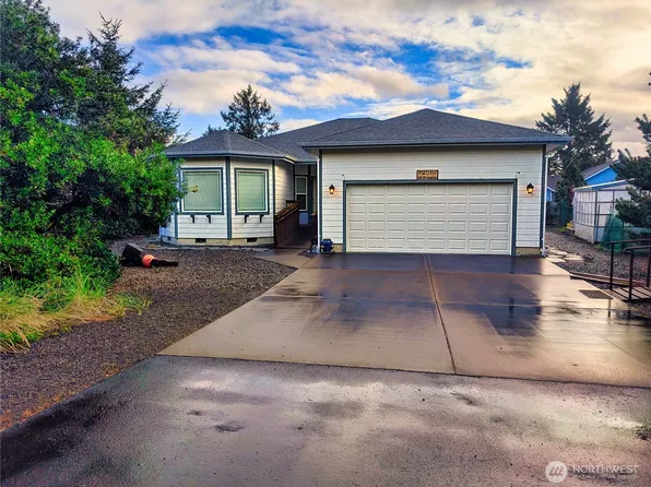 258 N Razor Clam Drive SW, Ocean Shores, WA 98569