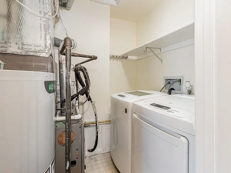 6280 Spring Knoll Dr — Photo 23