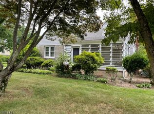 49 Greenbrook Rd, Middlesex, NJ 08846