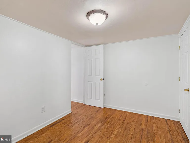 1224 Peters St — Photo 9