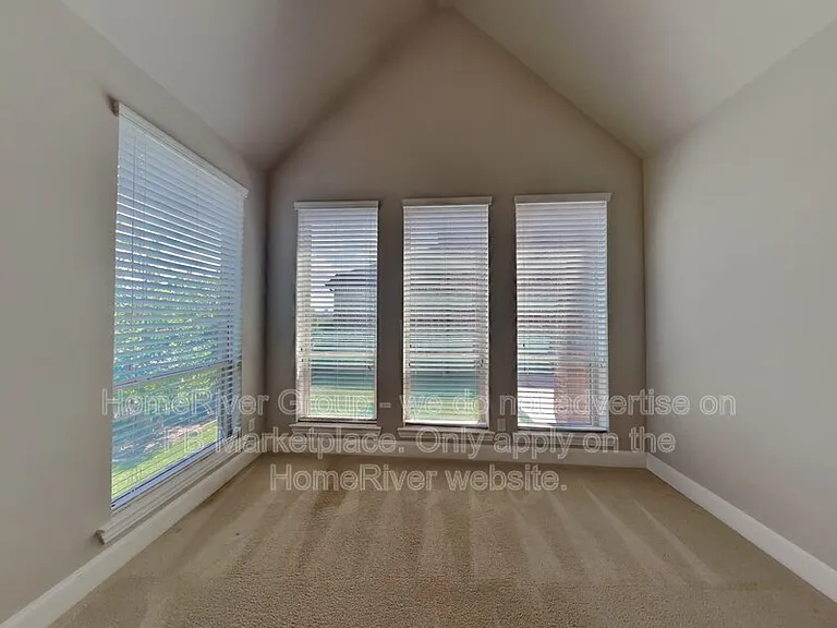729 Royal Minister Blvd — Photo 9