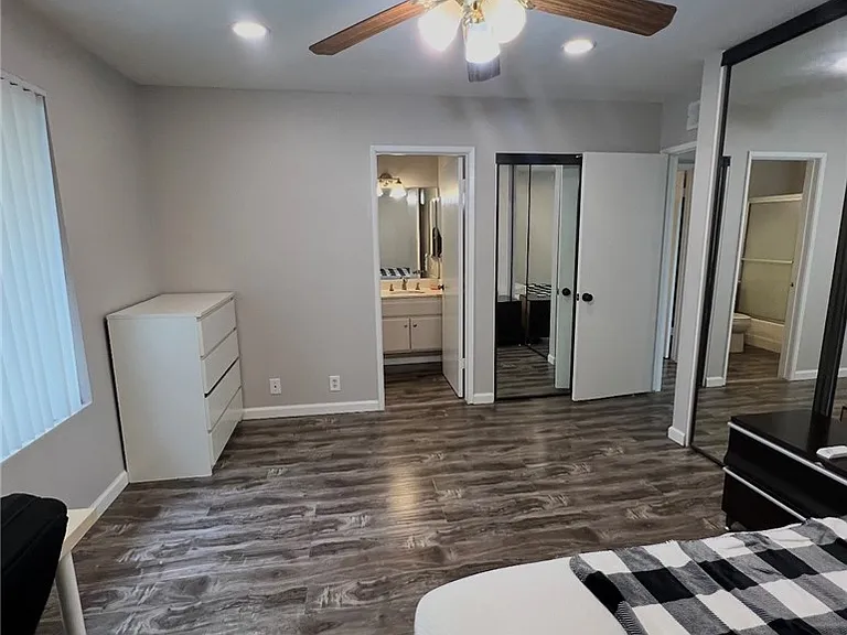 626 Bridgeport Cir #6 — Photo 3