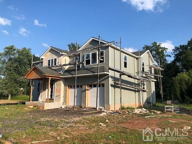 1st image of 540 William St