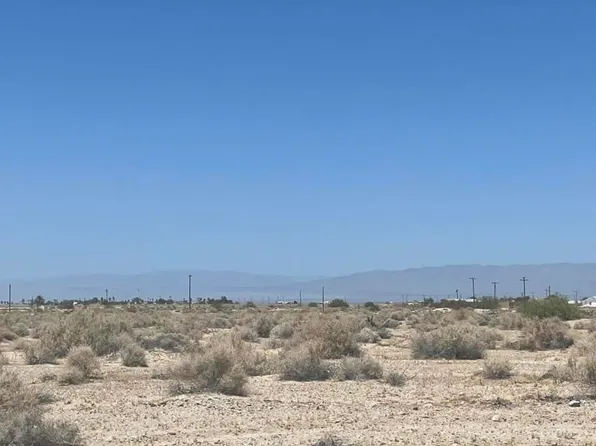 817 Salton Dr, Thermal, CA 92274