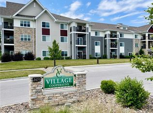 2651 NW Barry Rd UNIT 301, Kansas City, MO 64154