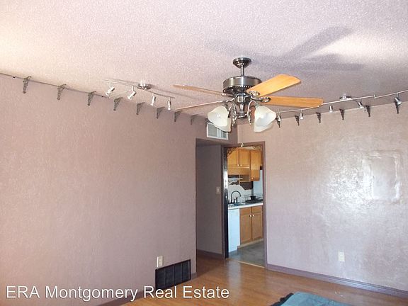 2nd image of 121 Moore Dr