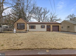 56 Wert Ave, Hamilton, NJ 08610