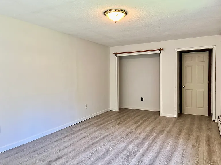 19 Old Amherst Rd #1 — Photo 8