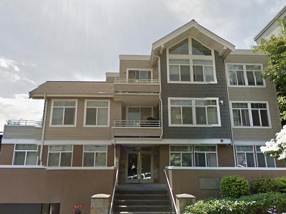 1st image of 611 Highland Dr APT 304