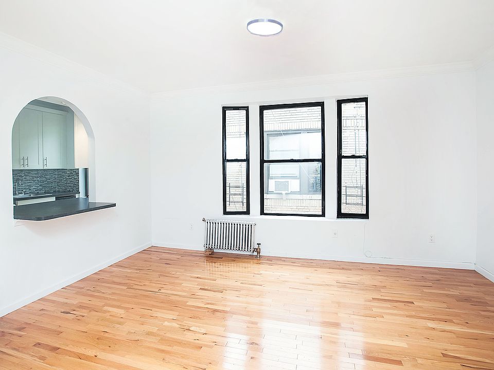 1st image of 3621 Broadway #68