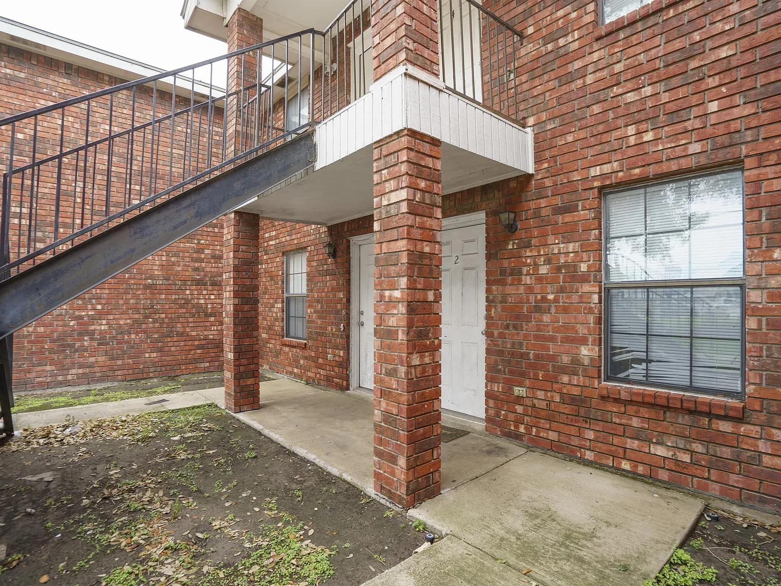 1918 Angus Street - 3 — Photo 3