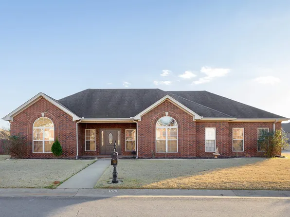 106 Newport Dr, Florence, AL 35630