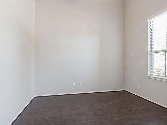 5th image of 7802 Bosphorus St